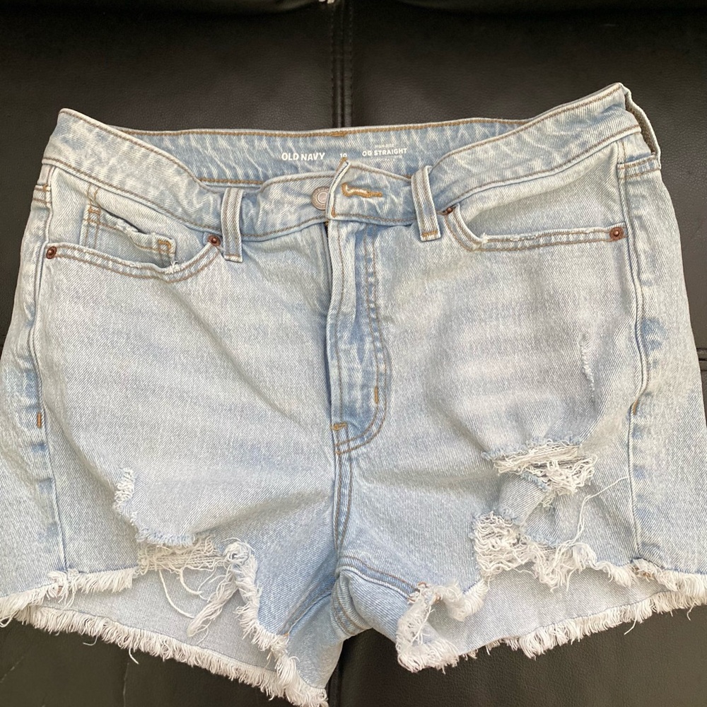 Old Navy denim cut off shorts.